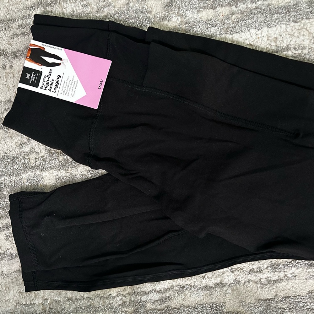 Marika Black Leggings